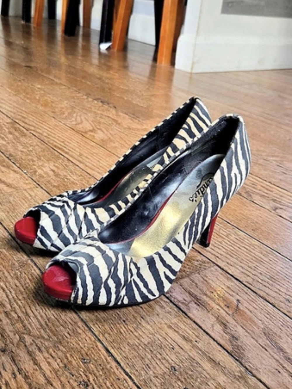 CANDIES Zebra Print Peep Toe Heels Wms 8 Med